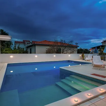 Aras Wind Rose Ferienhaus *